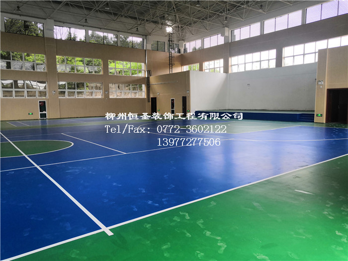 长虹小学体育馆硅PU篮球场工程